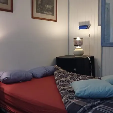 Nocleg ze śniadaniem 2 Et Salle De Bain Un Oasis De Bien Etre Piscine Et Jardin Direct Gare Aeroport Tuluza