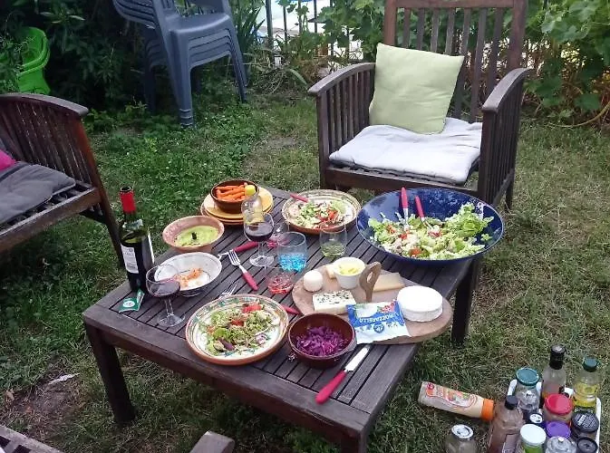 2 Et Salle De Bain Un Oasis De Bien Etre Piscine Et Jardin Direct Gare Aeroport