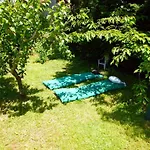 Bed & Breakfast 2 Et Salle De Bain Un Oasis De Bien Etre Piscine Et Jardin Direct Gare Aeroport