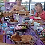 Bed & Breakfast 2 Et Salle De Bain Un Oasis De Bien Etre Piscine Et Jardin Direct Gare Aeroport Toulouse