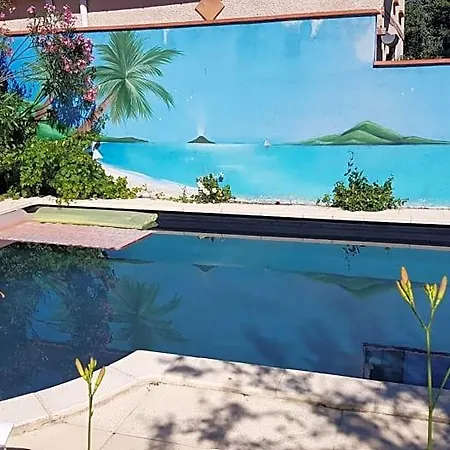 Nocleg ze śniadaniem 2 Et Salle De Bain Piscine Un Oasis De Bien Etre Jardin Direct Gare Aeroport