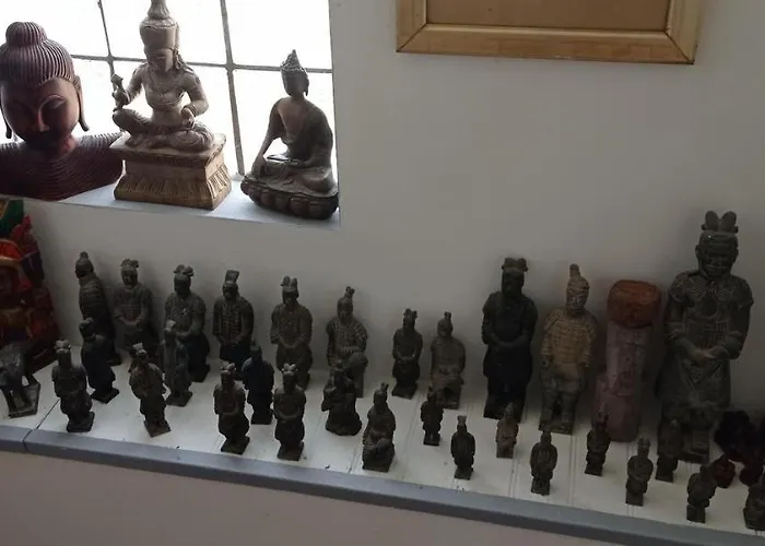 2 Et Salle De Bain Un Oasis De Bien Etre Piscine Et Jardin Direct Gare Aeroport