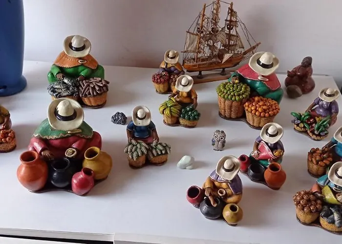 2 Et Salle De Bain Un Oasis De Bien Etre Piscine Et Jardin Direct Gare Aeroport *